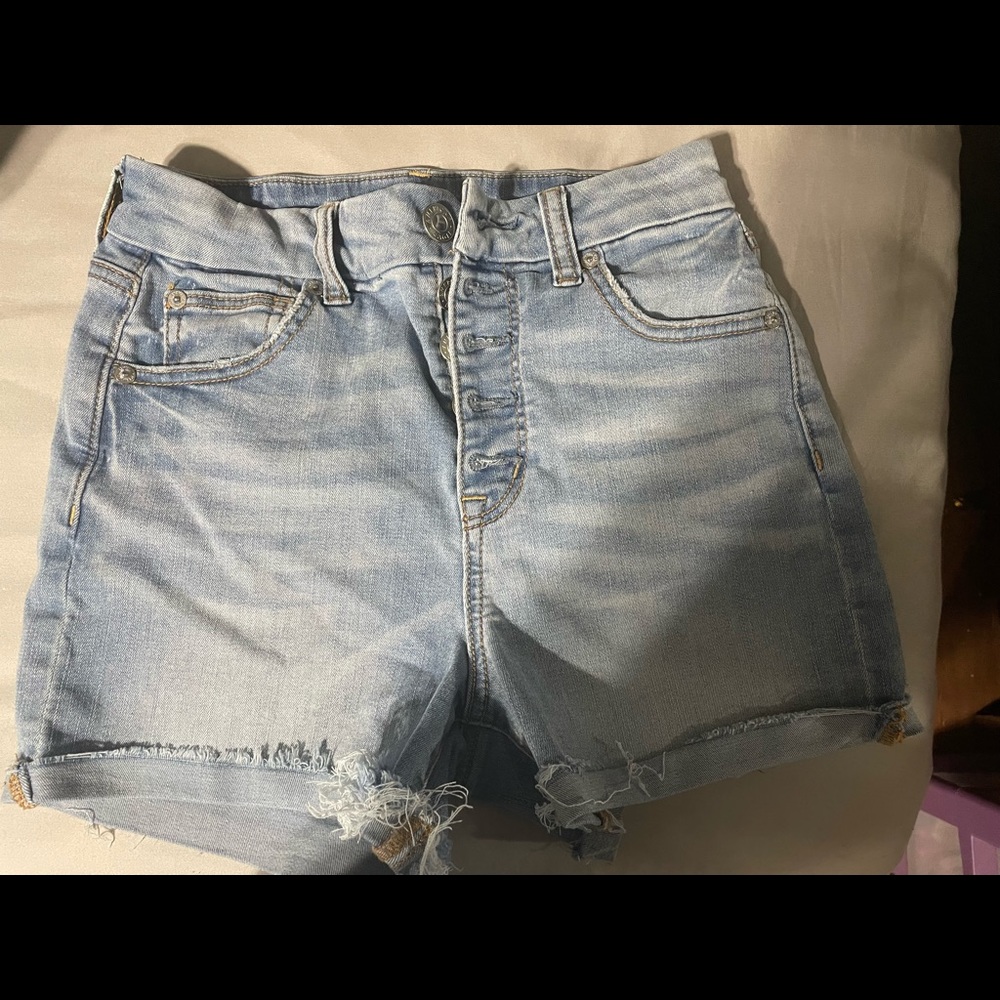 Curvy hi rise shortie American eagle size 2